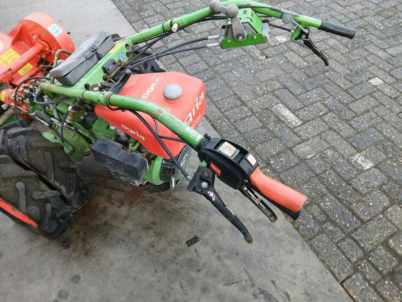 Agria Grizzly 5500 - 스트래들 트랙터 : 사진 2 Agria Grizzly 5500 - 스트래들 트랙터 : 사진 2