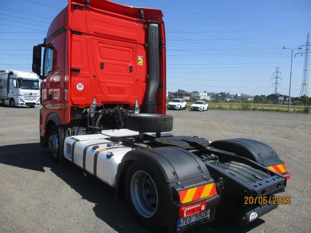 Mercedes-Benz Actros 1845 LS nRL - 트랙터 유닛 : 사진 4 Mercedes-Benz Actros 1845 LS nRL - 트랙터 유닛 : 사진 4