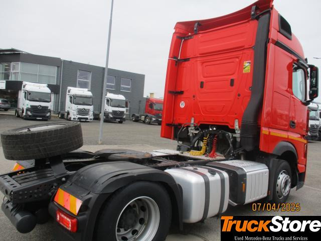 Mercedes-Benz Actros 1845 LS - 트랙터 유닛 : 사진 3 Mercedes-Benz Actros 1845 LS - 트랙터 유닛 : 사진 3