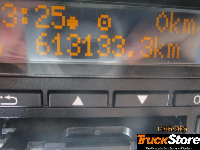 Mercedes-Benz Actros 2548 - 커튼사이더 트럭 : 사진 2 Mercedes-Benz Actros 2548 - 커튼사이더 트럭 : 사진 2