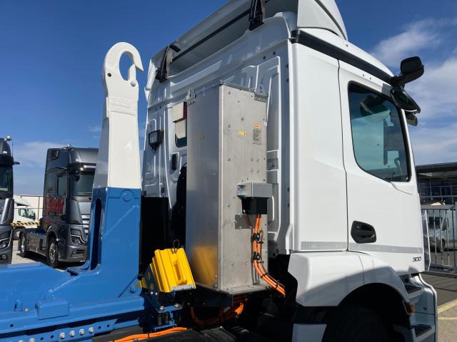 Mercedes-Benz eActros 300 L - 후크 리프트 트럭 : 사진 4 Mercedes-Benz eActros 300 L - 후크 리프트 트럭 : 사진 4