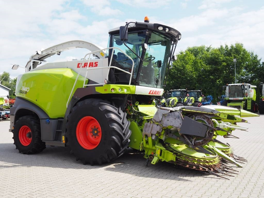 Claas Jaguar 840 + Orbis 450 - 견인식 목초수확기 : 사진 4 Claas Jaguar 840 + Orbis 450 - 견인식 목초수확기 : 사진 4