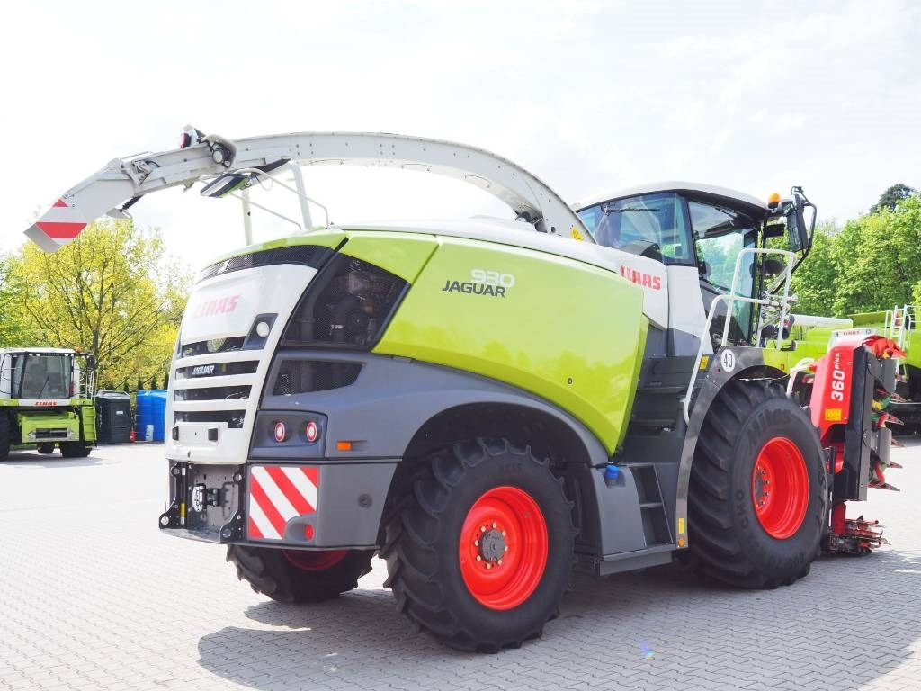 Claas Jaguar 930 + Kemper 360 Plus - 견인식 목초수확기 : 사진 3 Claas Jaguar 930 + Kemper 360 Plus - 견인식 목초수확기 : 사진 3