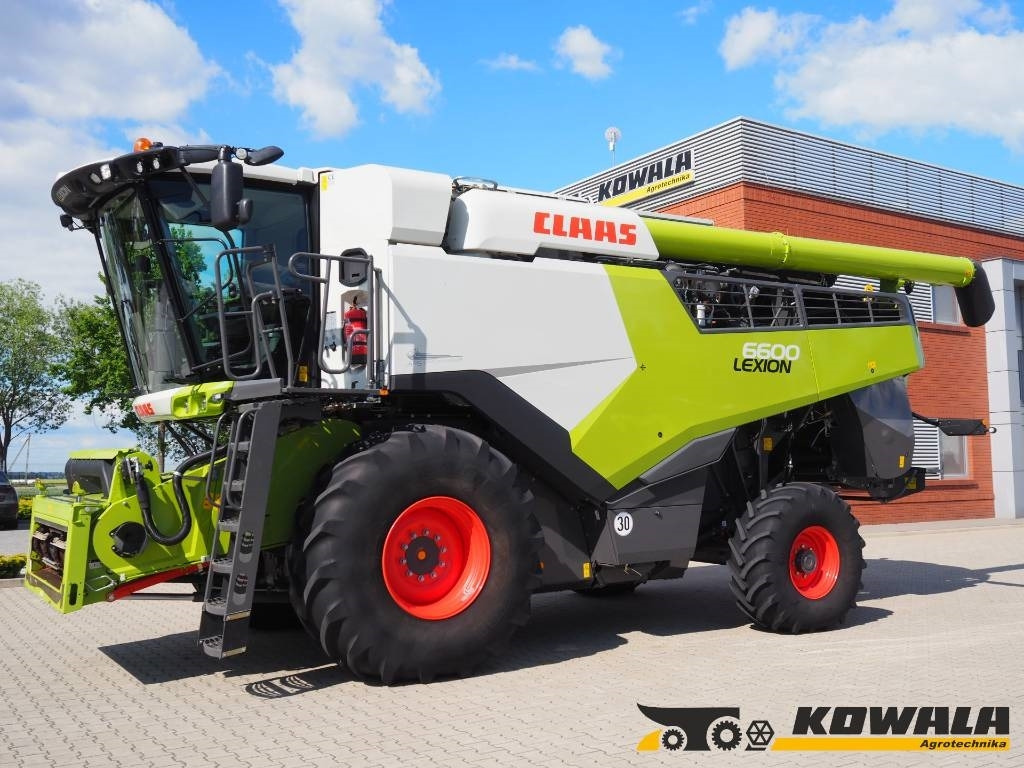 Claas Lexion 6600 + V680 - 목초수확기 : 사진 1 Claas Lexion 6600 + V680 - 목초수확기 : 사진 1