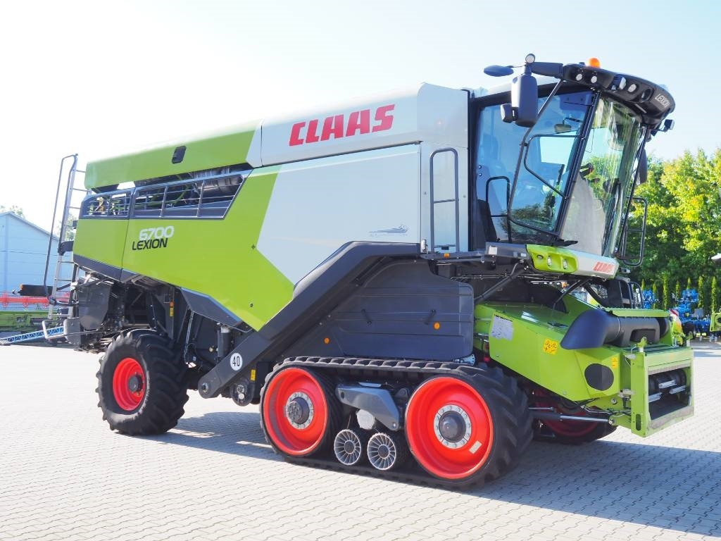 Claas Lexion 6700TT GPS + V770 - 목초수확기 : 사진 4 Claas Lexion 6700TT GPS + V770 - 목초수확기 : 사진 4