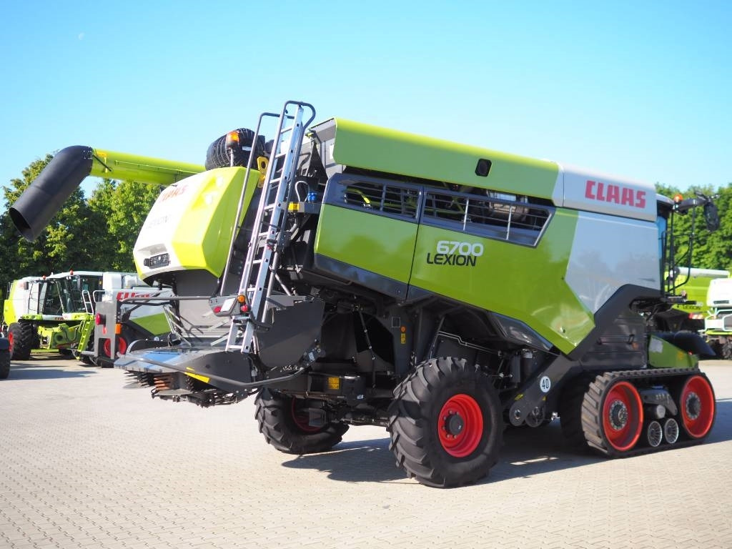 Claas Lexion 6700TT GPS + V770 - 목초수확기 : 사진 3 Claas Lexion 6700TT GPS + V770 - 목초수확기 : 사진 3