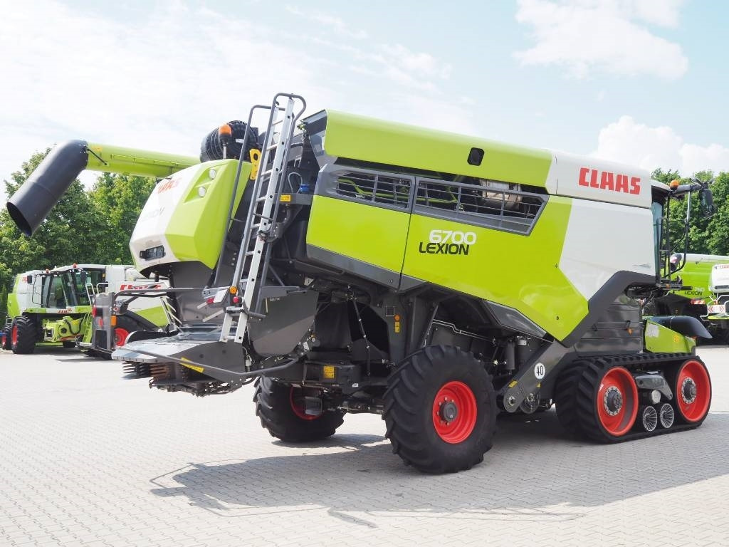 Claas Lexion 6700TT GPS + V770 - 목초수확기 : 사진 3 Claas Lexion 6700TT GPS + V770 - 목초수확기 : 사진 3