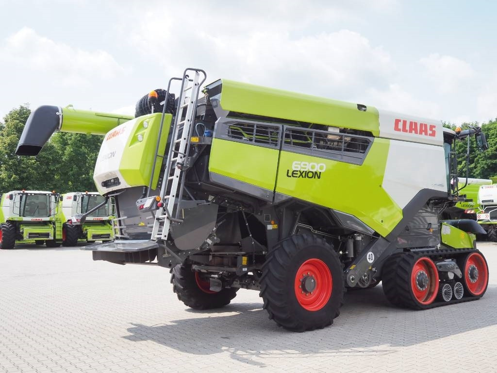 Claas Lexion 6900 TT + V930 - 목초수확기 : 사진 3 Claas Lexion 6900 TT + V930 - 목초수확기 : 사진 3