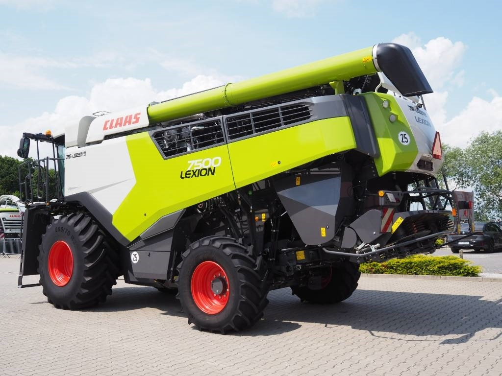 Claas Lexion 7500 + V930 - 목초수확기 : 사진 2 Claas Lexion 7500 + V930 - 목초수확기 : 사진 2