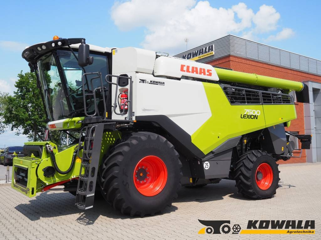 Claas Lexion 7500 + V930 - 목초수확기 : 사진 1 Claas Lexion 7500 + V930 - 목초수확기 : 사진 1