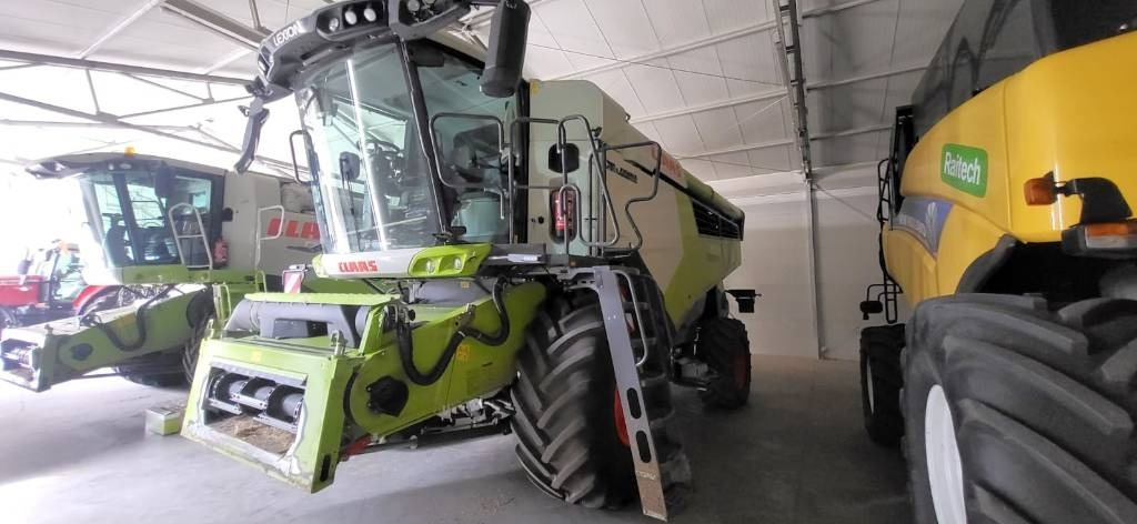 Claas Lexion 7500 + V930 - 목초수확기 : 사진 2 Claas Lexion 7500 + V930 - 목초수확기 : 사진 2