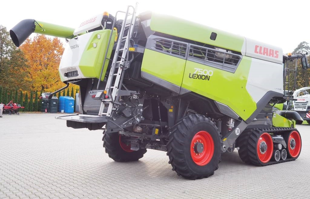 Claas Lexion 7500TT GPS + V930 - 목초수확기 : 사진 3 Claas Lexion 7500TT GPS + V930 - 목초수확기 : 사진 3