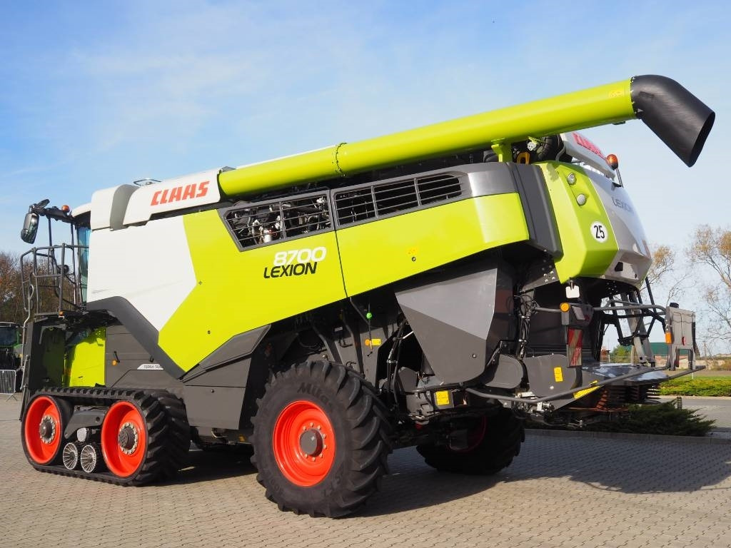 Claas Lexion 8700TT + V1080 2-stage threshing drum drive - 목초수확기 : 사진 2 Claas Lexion 8700TT + V1080 2-stage threshing drum drive - 목초수확기 : 사진 2