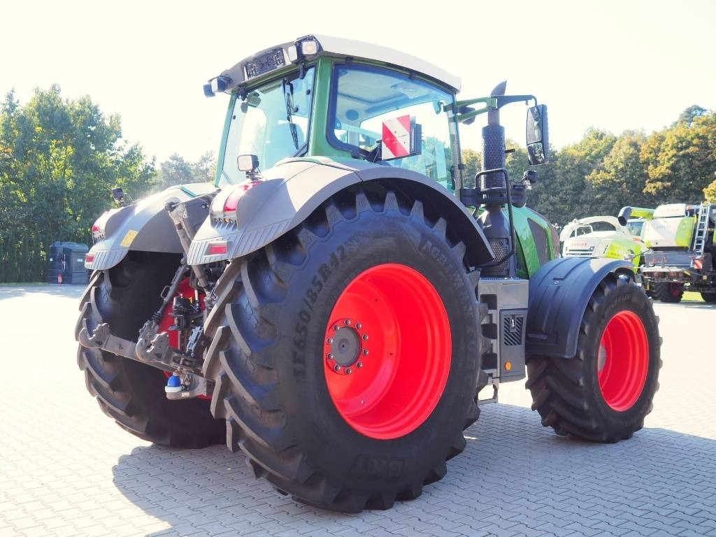 Fendt 824 Vario S4 ProfiPlus, GPS - 장궤형 트랙터 : 사진 3 Fendt 824 Vario S4 ProfiPlus, GPS - 장궤형 트랙터 : 사진 3