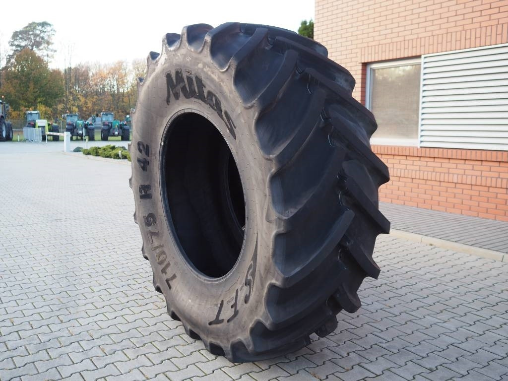 Mitas SFT 710/75 R42 - 타이어 농업용 기계 용 : 사진 3 Mitas SFT 710/75 R42 - 타이어 농업용 기계 용 : 사진 3