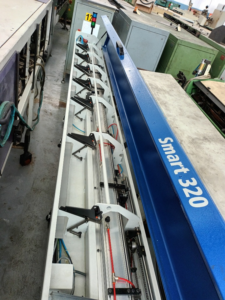 Tornio a controllo numerico Po Ly Gim DIAMOND 20CSB-II - 금속용 선반 : 사진 5 Tornio a controllo numerico Po Ly Gim DIAMOND 20CSB-II - 금속용 선반 : 사진 5