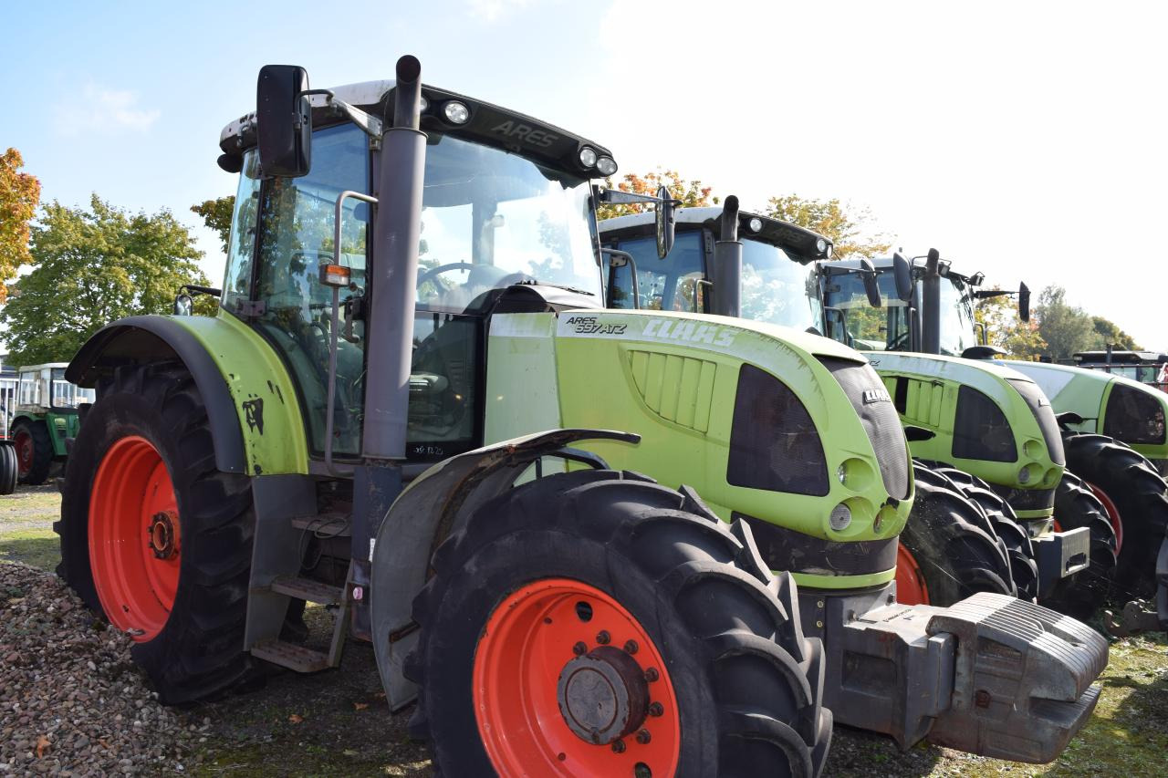 CLAAS Ares 697 ATZ - 장궤형 트랙터 : 사진 1 CLAAS Ares 697 ATZ - 장궤형 트랙터 : 사진 1