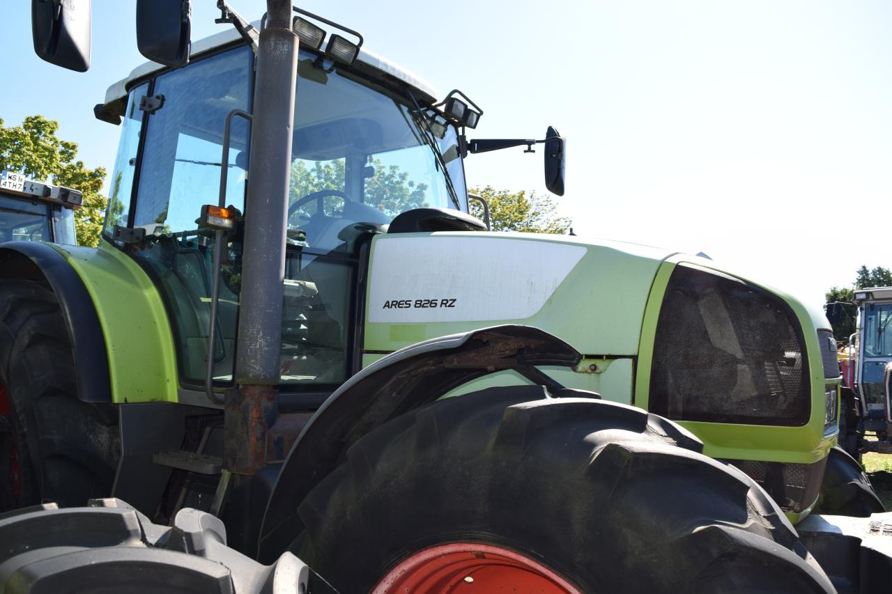 CLAAS Ares 826 RZ - 장궤형 트랙터 : 사진 3 CLAAS Ares 826 RZ - 장궤형 트랙터 : 사진 3