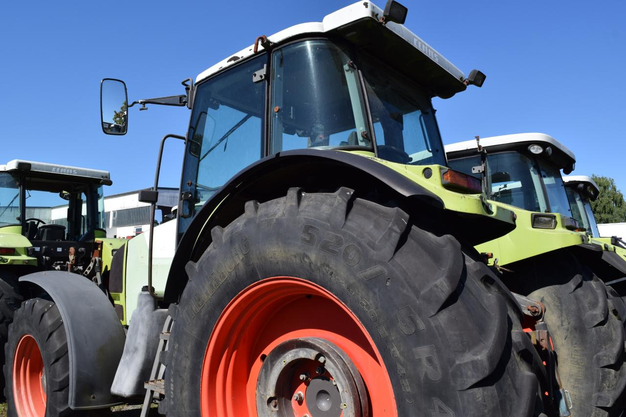 CLAAS Ares 826 RZ - 장궤형 트랙터 : 사진 4 CLAAS Ares 826 RZ - 장궤형 트랙터 : 사진 4