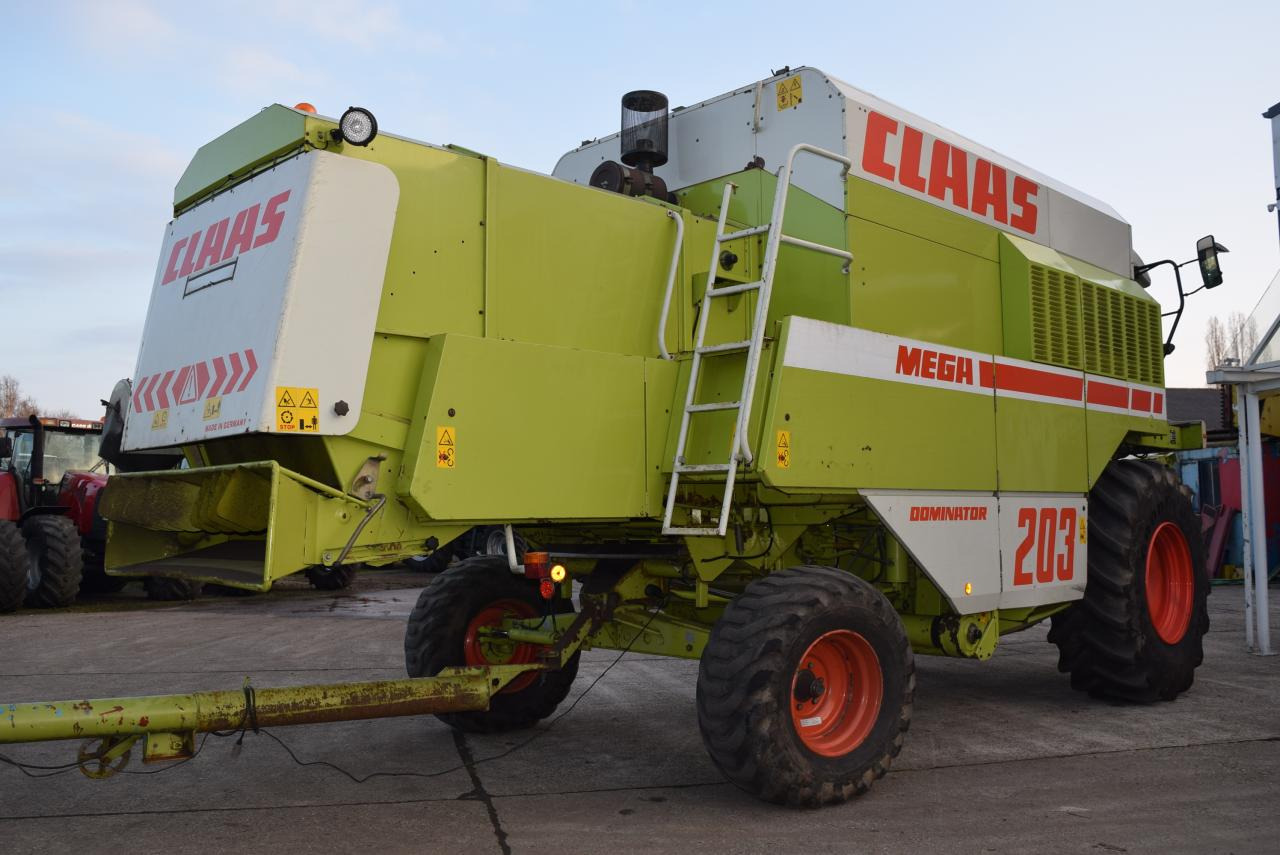 CLAAS Dominator 203 Mega - 목초수확기 : 사진 4 CLAAS Dominator 203 Mega - 목초수확기 : 사진 4
