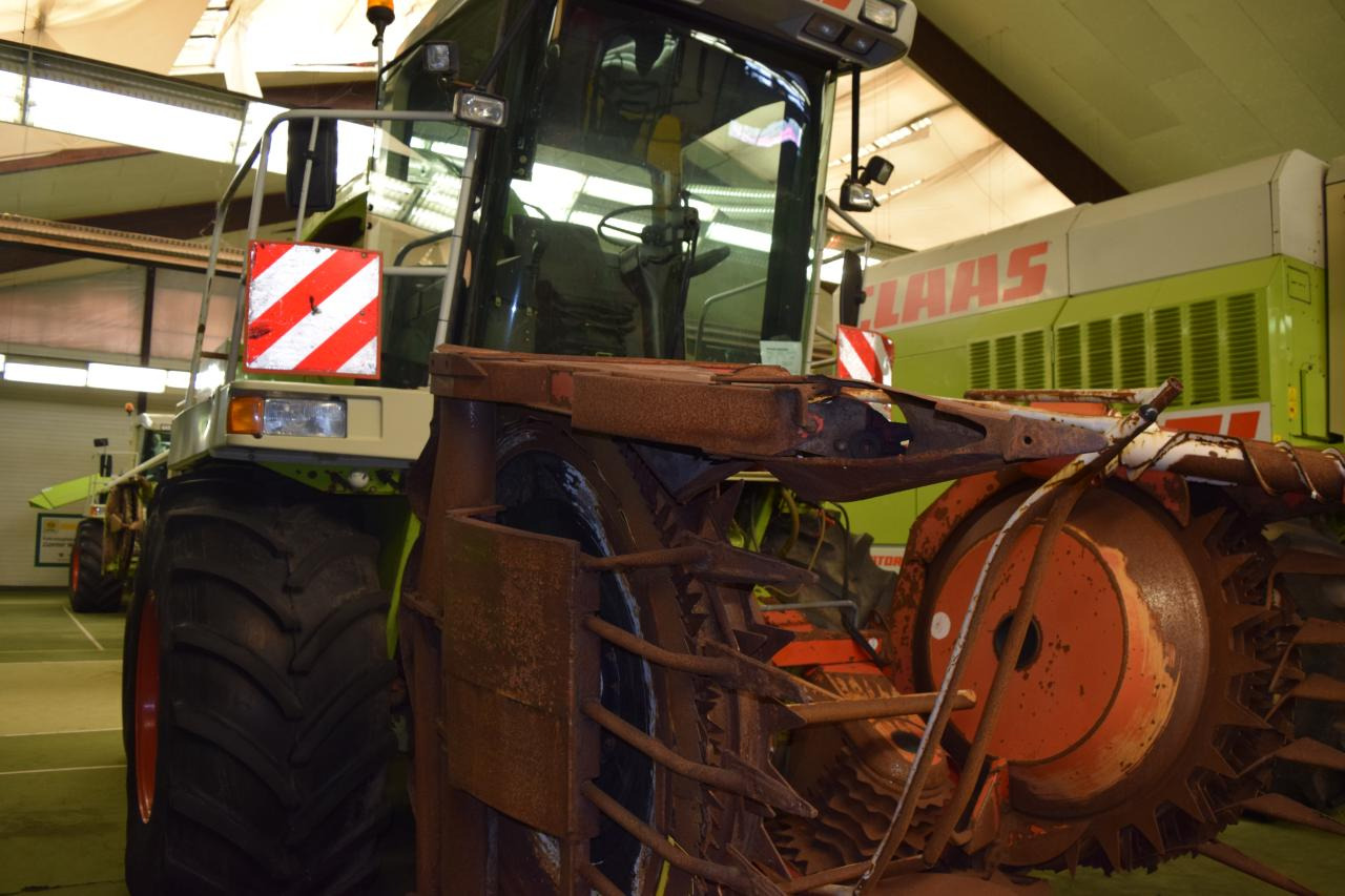 CLAAS Jaguar 860 - 견인식 목초수확기 : 사진 3 CLAAS Jaguar 860 - 견인식 목초수확기 : 사진 3