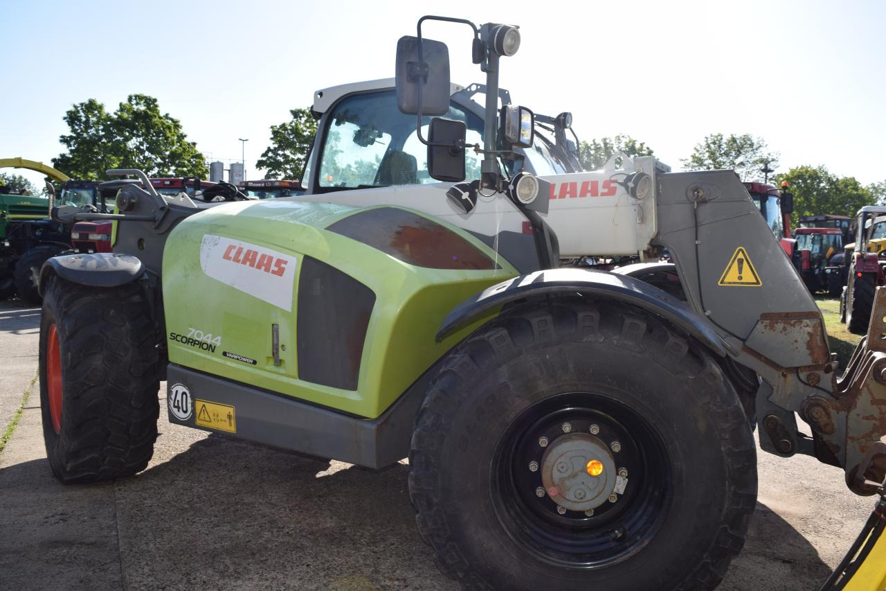 CLAAS SCORPION 7044 - 텔레스코픽 핸들러 : 사진 4 CLAAS SCORPION 7044 - 텔레스코픽 핸들러 : 사진 4