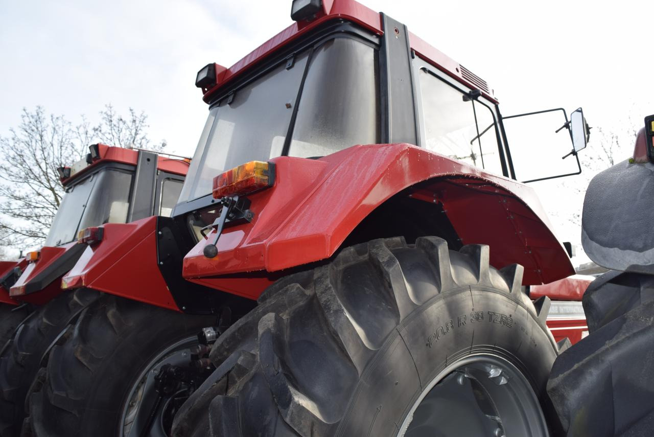 Case-IH 1455 XL A - 장궤형 트랙터 : 사진 5 Case-IH 1455 XL A - 장궤형 트랙터 : 사진 5