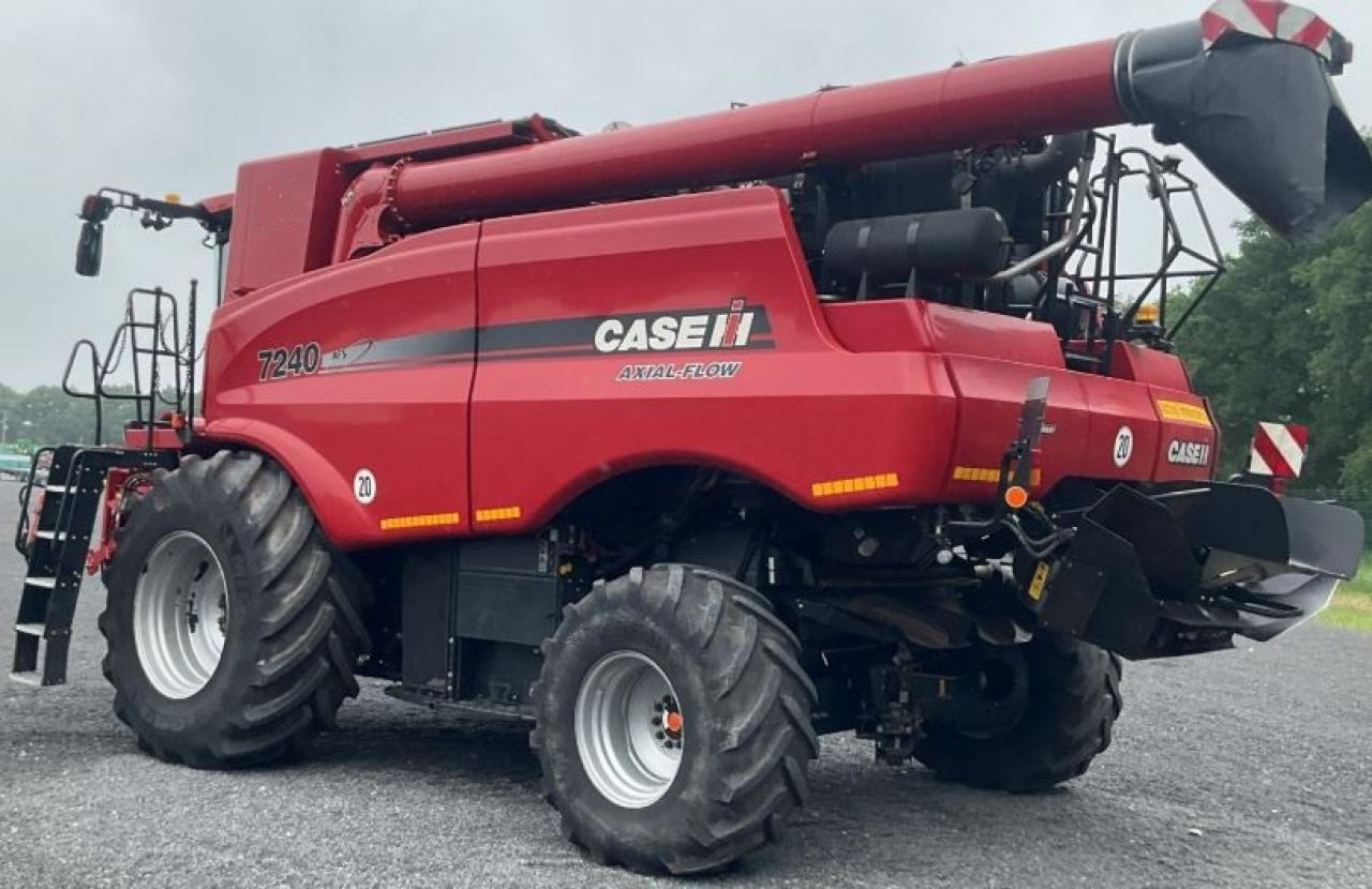 Case-IH 7240 Axial Flow - 목초수확기 : 사진 1 Case-IH 7240 Axial Flow - 목초수확기 : 사진 1