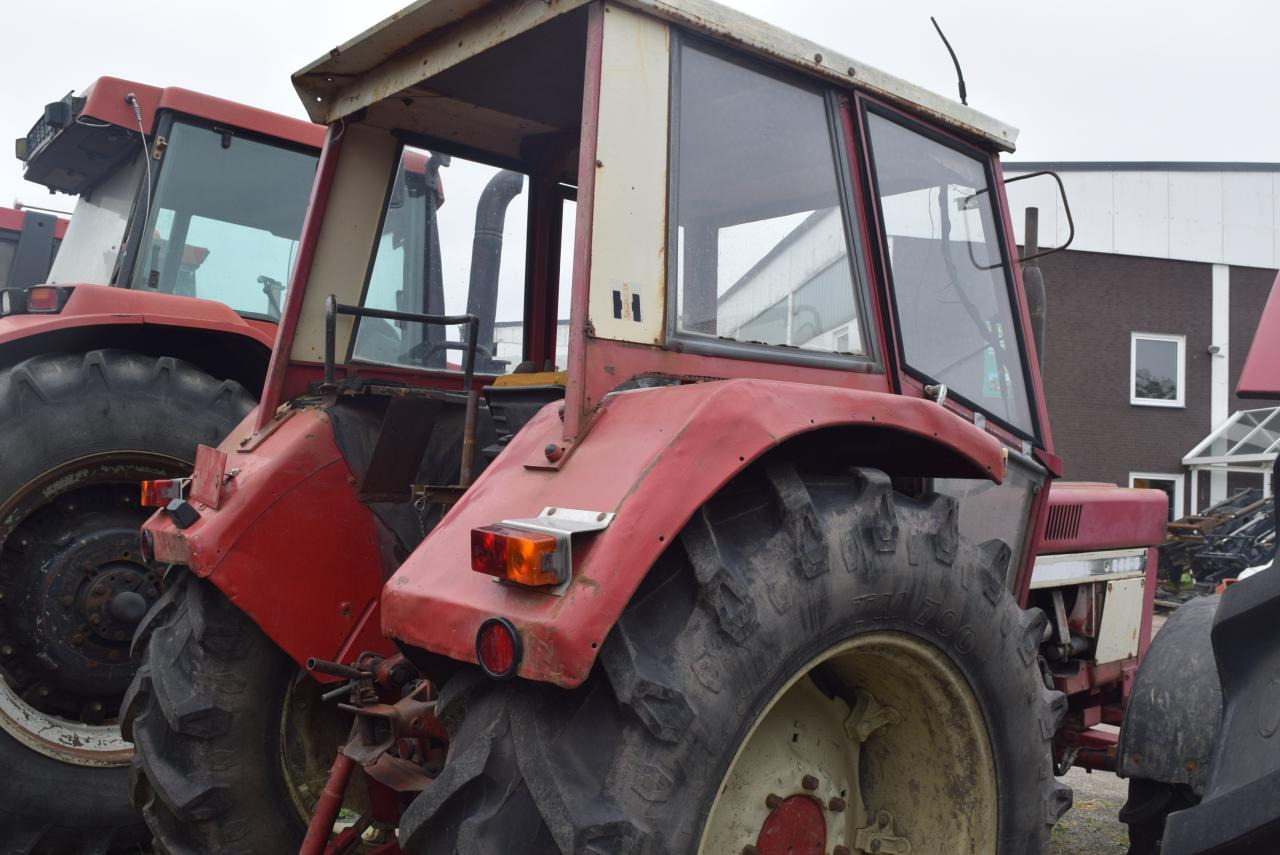 Case-IH 844 A/S - 장궤형 트랙터 : 사진 3 Case-IH 844 A/S - 장궤형 트랙터 : 사진 3