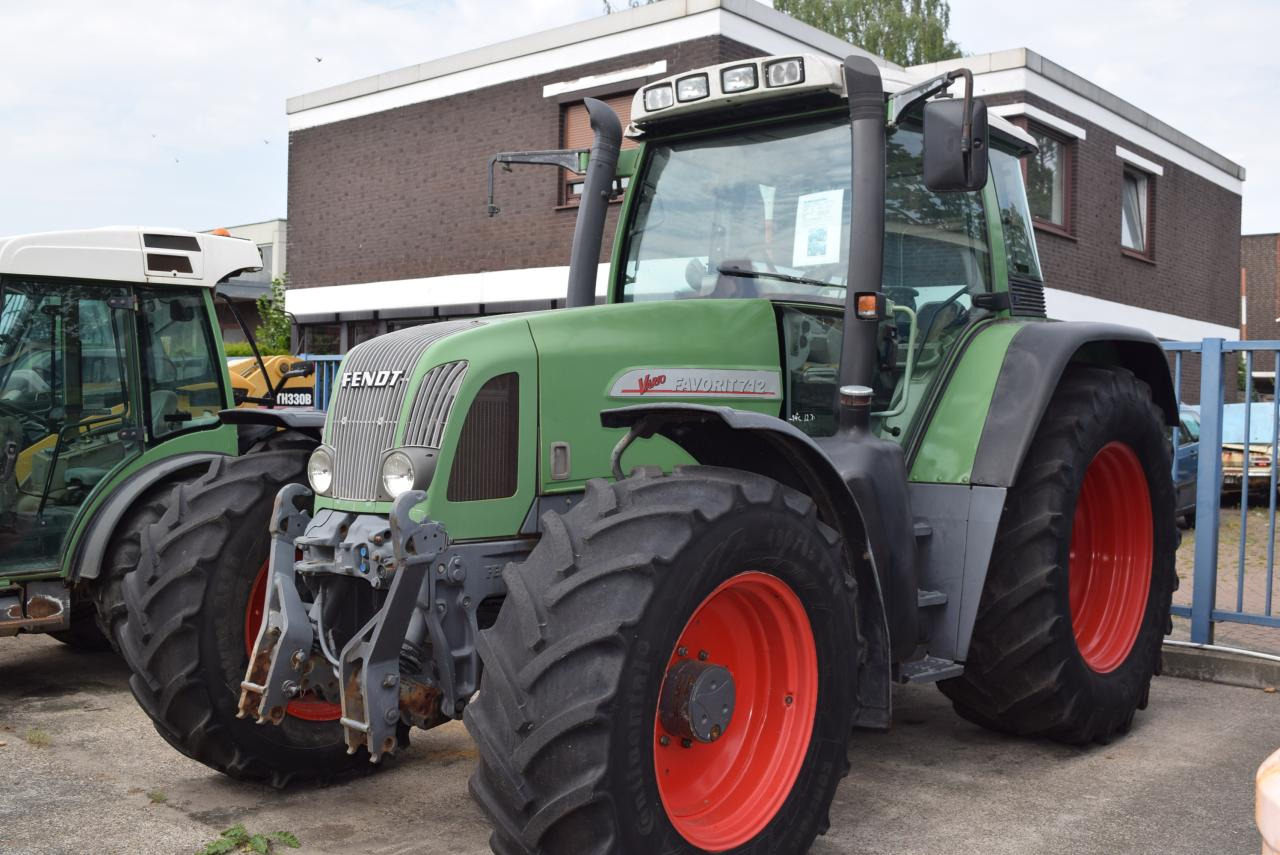 Fendt 712 Vario - 장궤형 트랙터 : 사진 3 Fendt 712 Vario - 장궤형 트랙터 : 사진 3