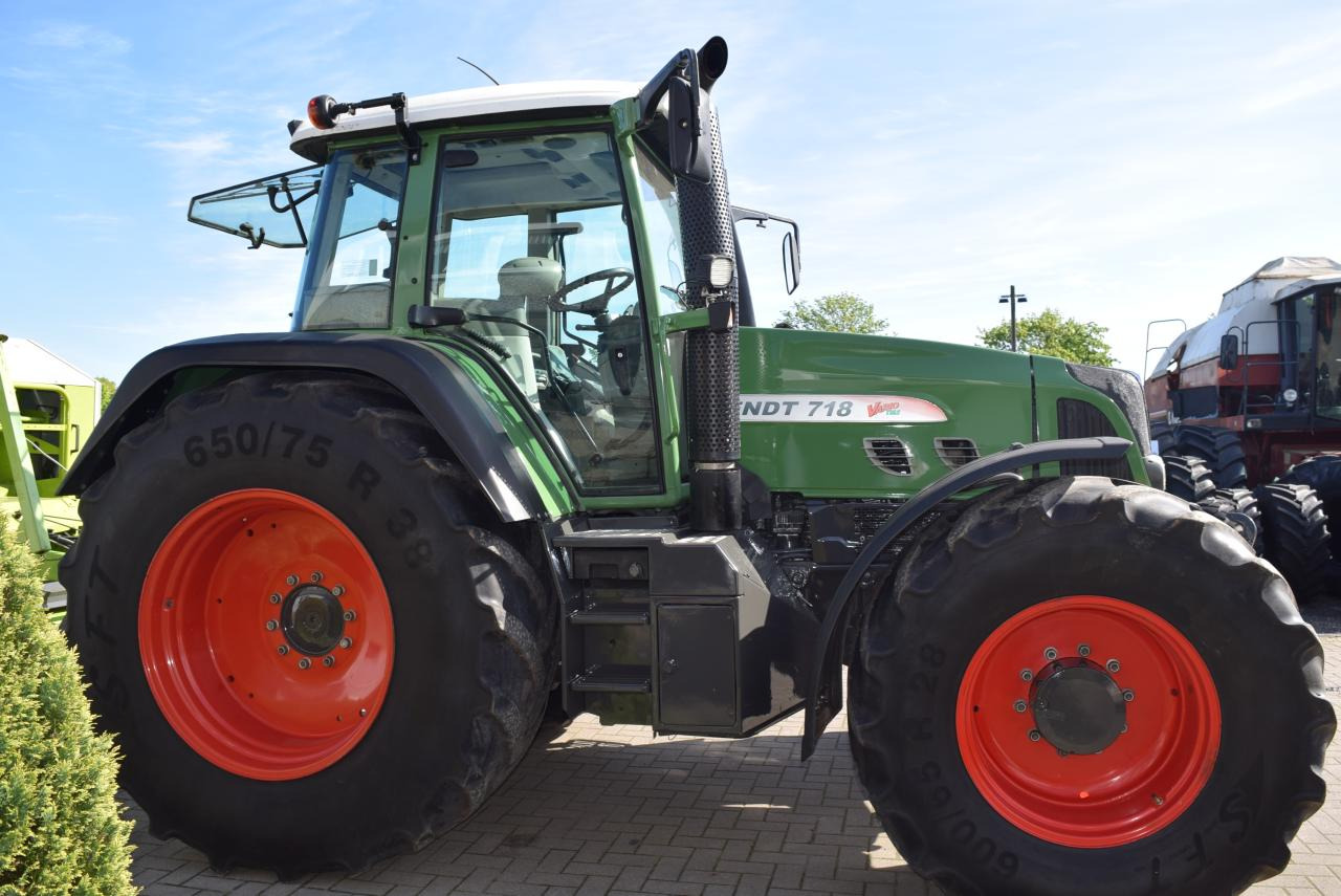 Fendt 718 Vario TMS - 장궤형 트랙터 : 사진 3 Fendt 718 Vario TMS - 장궤형 트랙터 : 사진 3