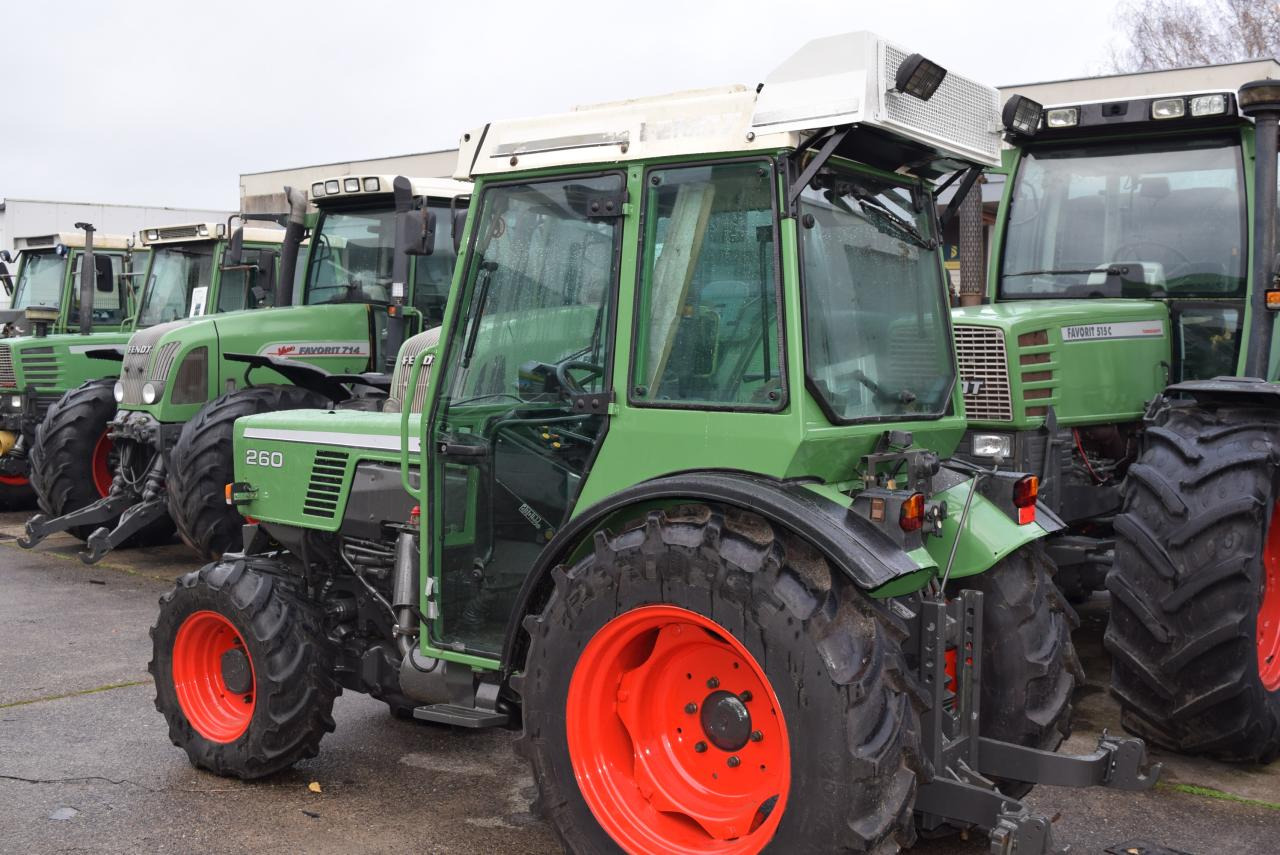Fendt Farmer 260 V *Schmalspur* - 장궤형 트랙터 : 사진 4 Fendt Farmer 260 V *Schmalspur* - 장궤형 트랙터 : 사진 4