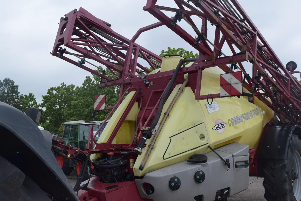 Hardi Commander 6600 i - 견인 스프레이 : 사진 5 Hardi Commander 6600 i - 견인 스프레이 : 사진 5