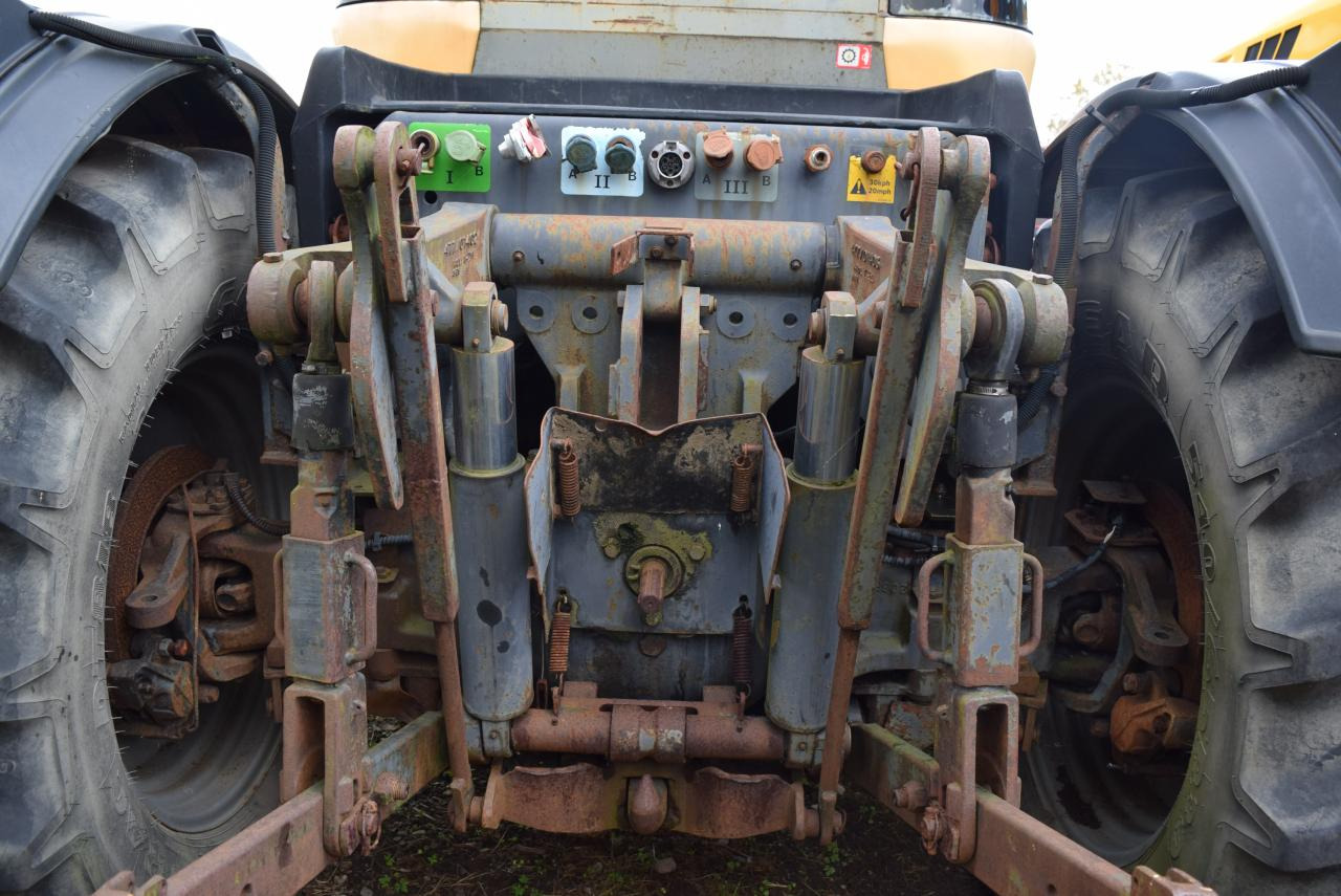 JCB Fastrac 2135 - 4WS - 장궤형 트랙터 : 사진 5 JCB Fastrac 2135 - 4WS - 장궤형 트랙터 : 사진 5