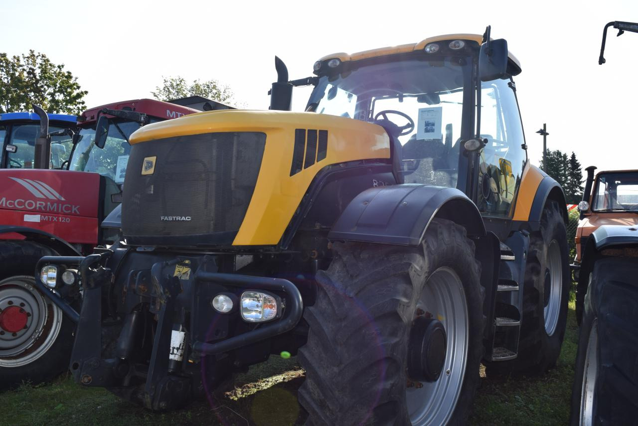 JCB Fastrac 8250 - 장궤형 트랙터 : 사진 1 JCB Fastrac 8250 - 장궤형 트랙터 : 사진 1