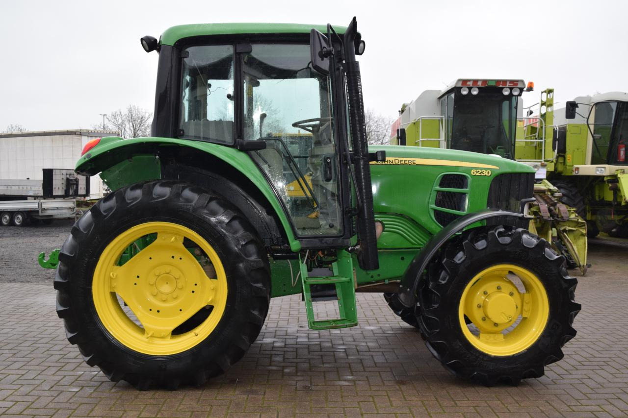 John Deere 6230 - 장궤형 트랙터 : 사진 1 John Deere 6230 - 장궤형 트랙터 : 사진 1