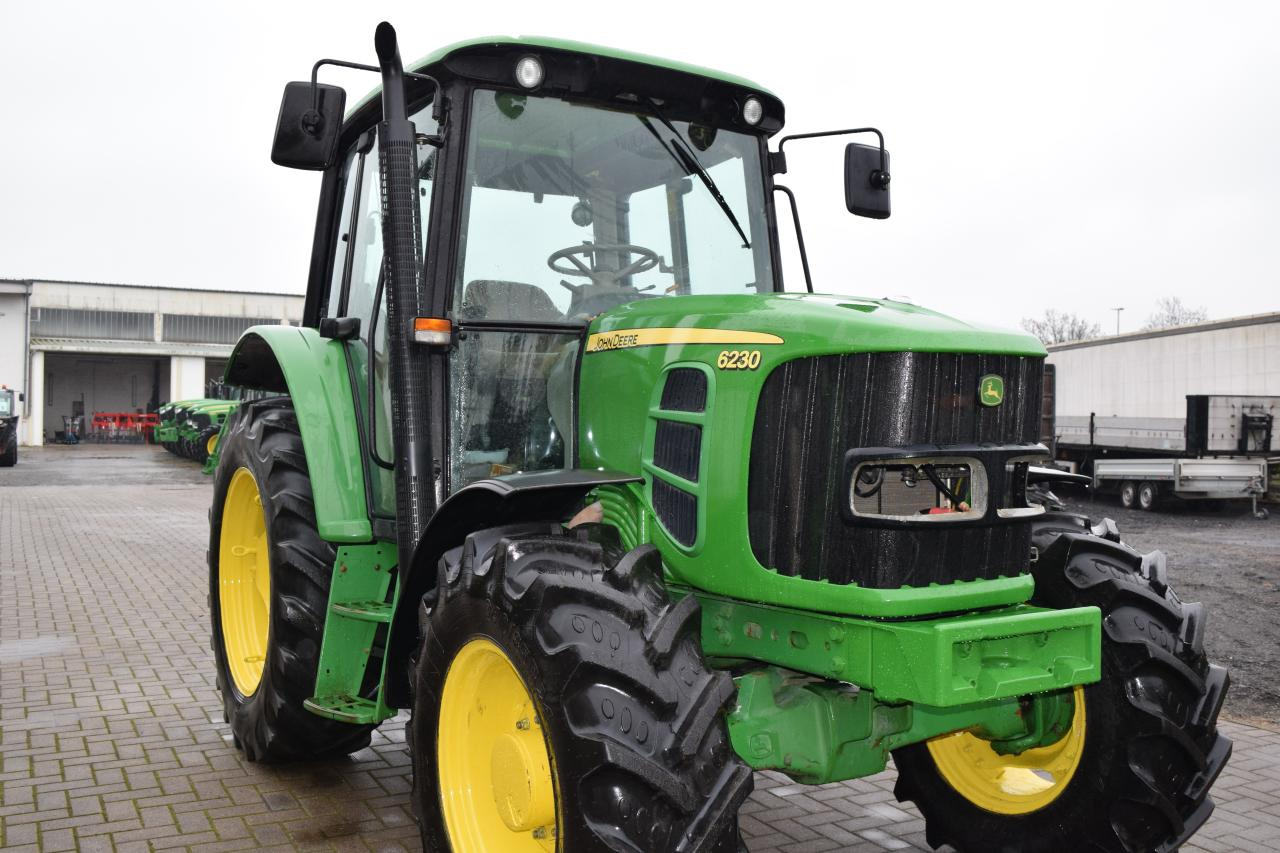 John Deere 6230 - 장궤형 트랙터 : 사진 3 John Deere 6230 - 장궤형 트랙터 : 사진 3