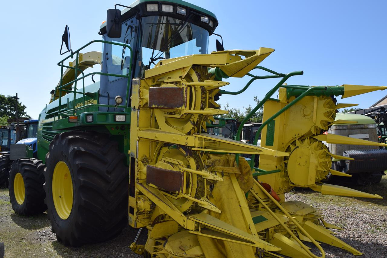 John Deere 7400 - 견인식 목초수확기 : 사진 1 John Deere 7400 - 견인식 목초수확기 : 사진 1