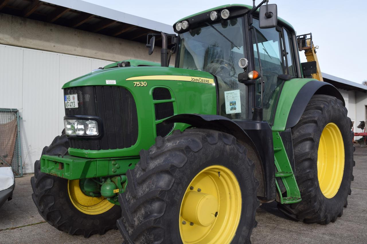 John Deere 7530 Premium - 장궤형 트랙터 : 사진 2 John Deere 7530 Premium - 장궤형 트랙터 : 사진 2