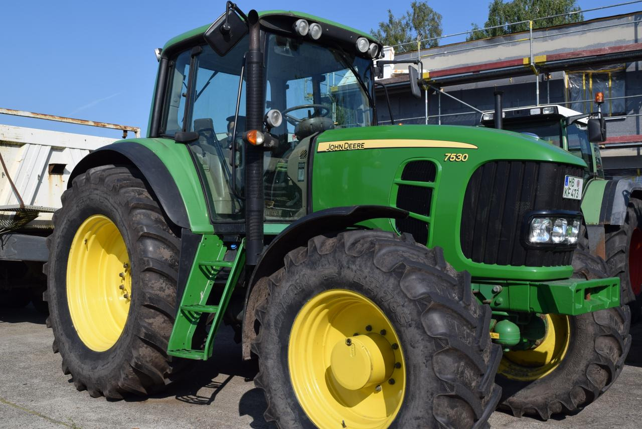 John Deere 7530 Premium - 장궤형 트랙터 : 사진 2 John Deere 7530 Premium - 장궤형 트랙터 : 사진 2