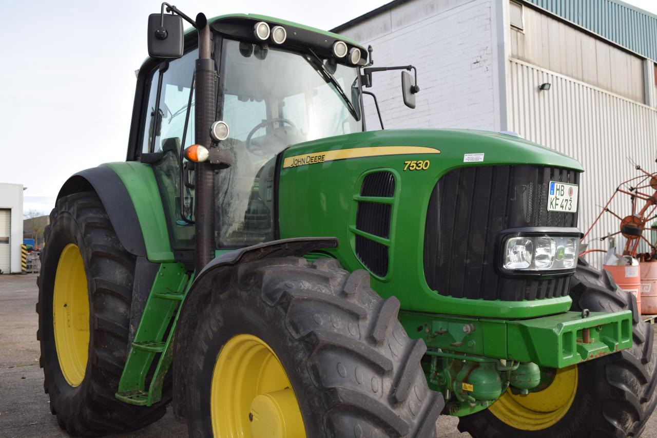 John Deere 7530 Premium - 장궤형 트랙터 : 사진 3 John Deere 7530 Premium - 장궤형 트랙터 : 사진 3
