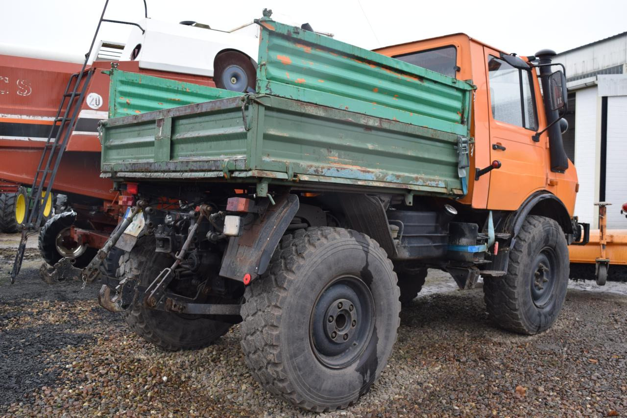 Mercedes-Benz Unimog U1200 - 장궤형 트랙터 : 사진 4 Mercedes-Benz Unimog U1200 - 장궤형 트랙터 : 사진 4