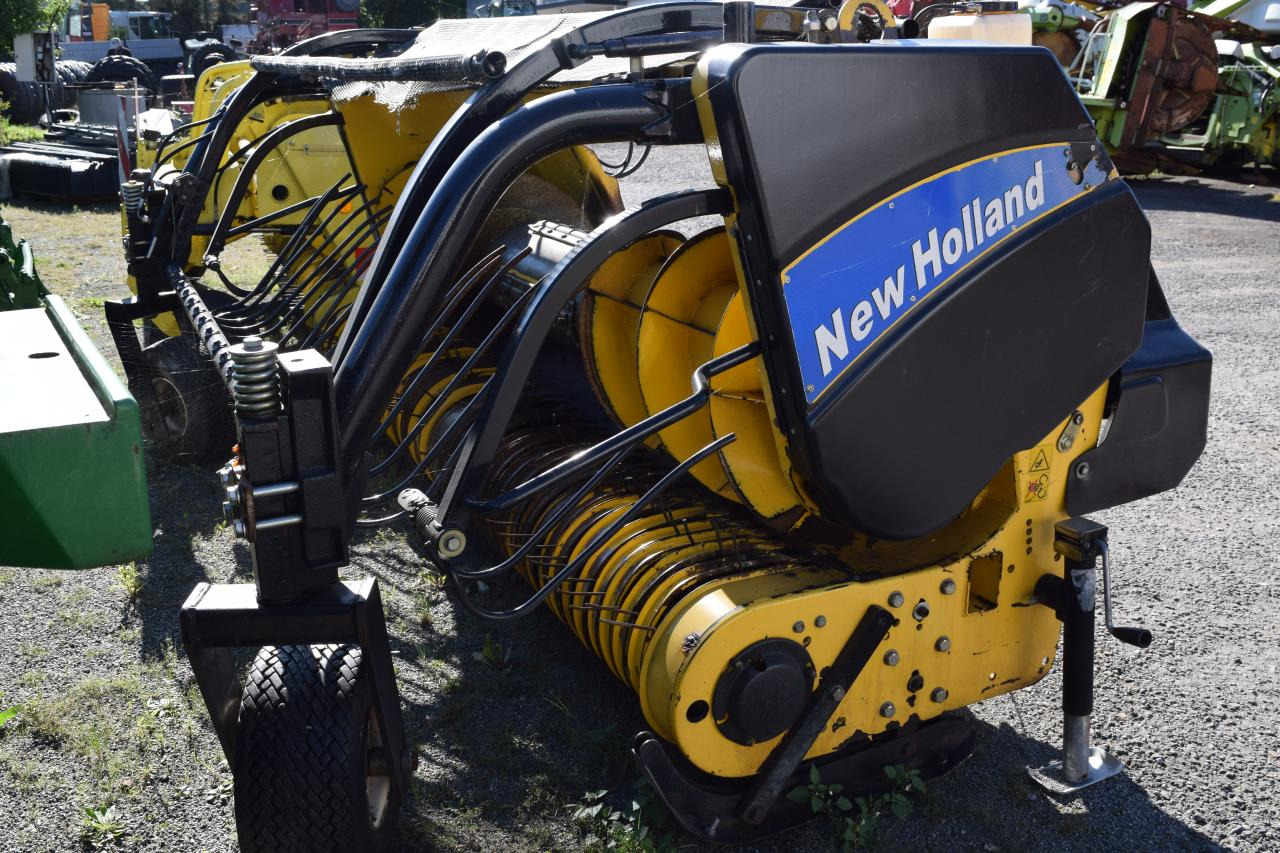 New Holland 273 *Pick Up* - 콤바인 헤더 트레일러 : 사진 3 New Holland 273 *Pick Up* - 콤바인 헤더 트레일러 : 사진 3