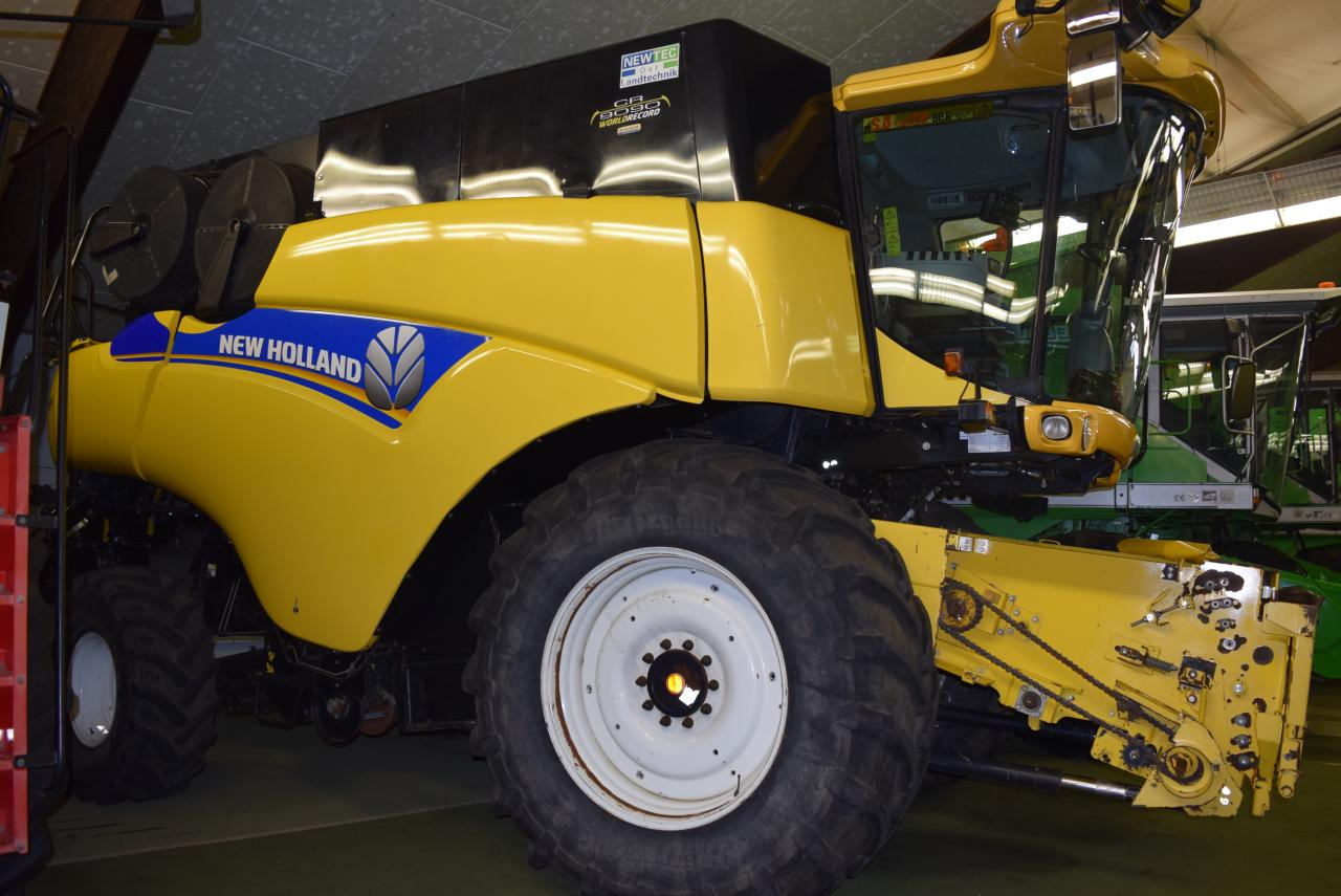 New Holland CR 9090 Elevation - 목초수확기 : 사진 1 New Holland CR 9090 Elevation - 목초수확기 : 사진 1