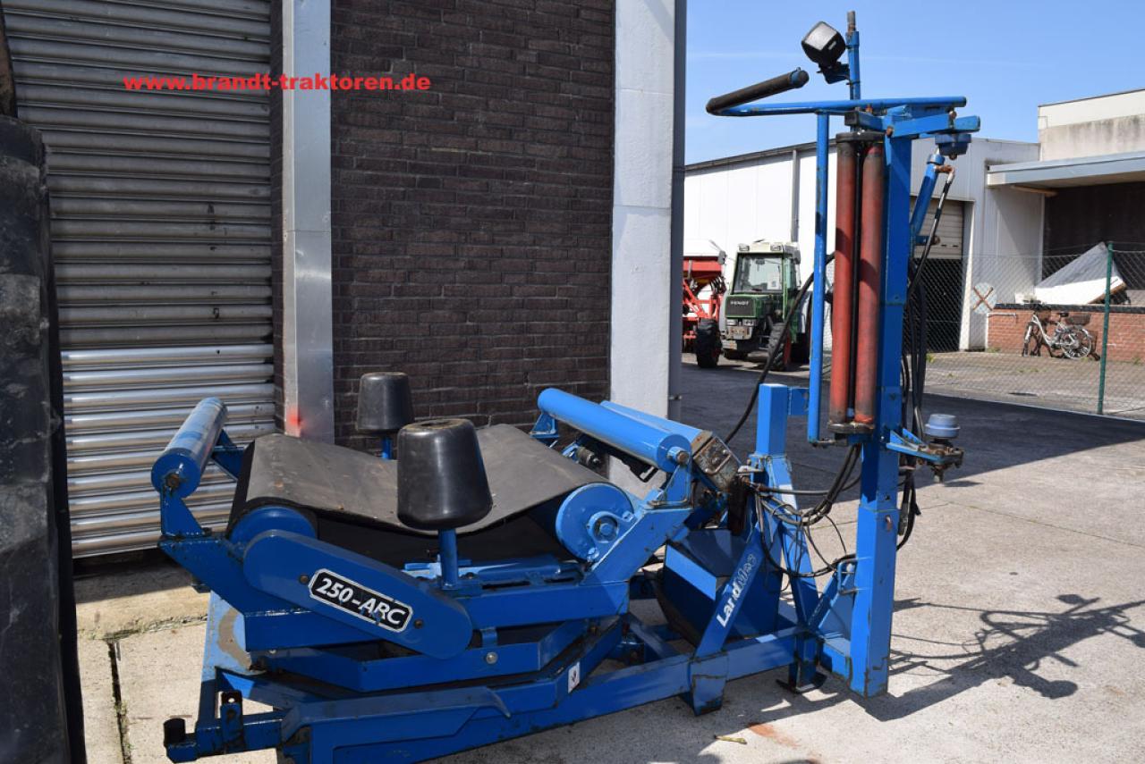 Tanco Autowrap 250 ARC - 원형 베일러 : 사진 3 Tanco Autowrap 250 ARC - 원형 베일러 : 사진 3