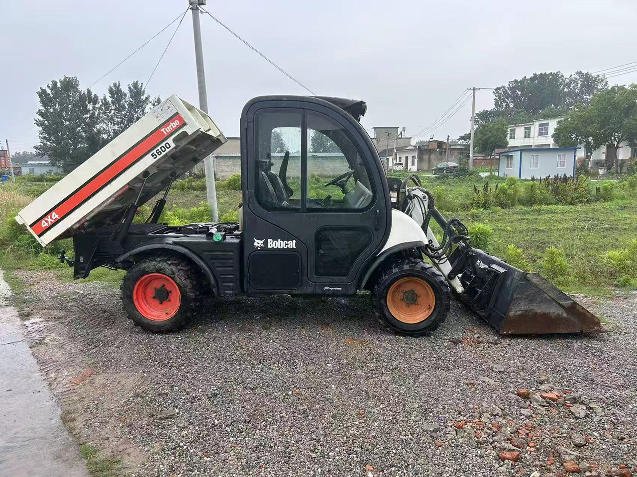 BOBCAT 5600 Toolcat - 스키드 스티어 로더 : 사진 5 BOBCAT 5600 Toolcat - 스키드 스티어 로더 : 사진 5
