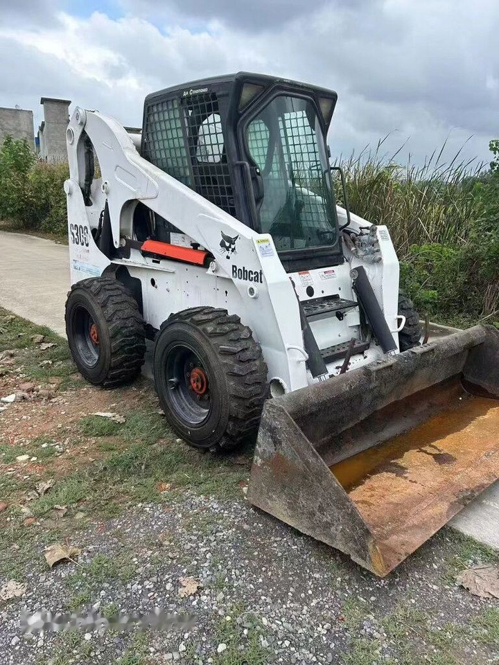 Bobcat S300 - 스키드 스티어 로더 : 사진 4 Bobcat S300 - 스키드 스티어 로더 : 사진 4