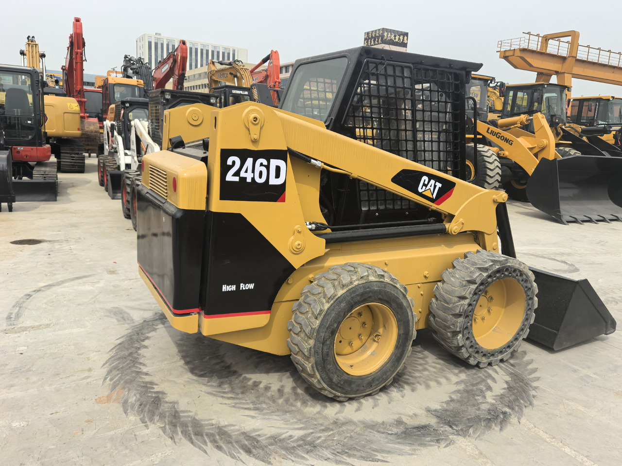 CAT 246D - 스키드 스티어 로더 : 사진 1 CAT 246D - 스키드 스티어 로더 : 사진 1