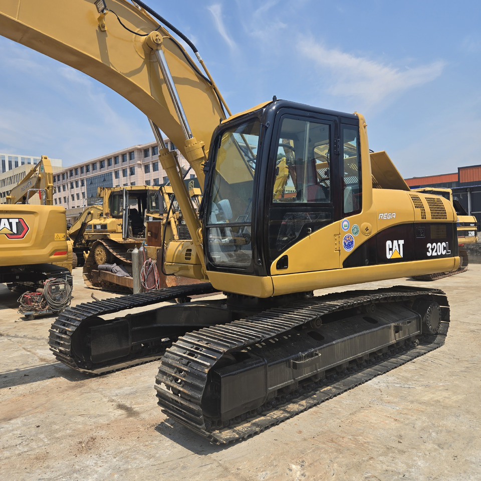 CAT 320C - 크롤러 굴삭기 : 사진 4 CAT 320C - 크롤러 굴삭기 : 사진 4