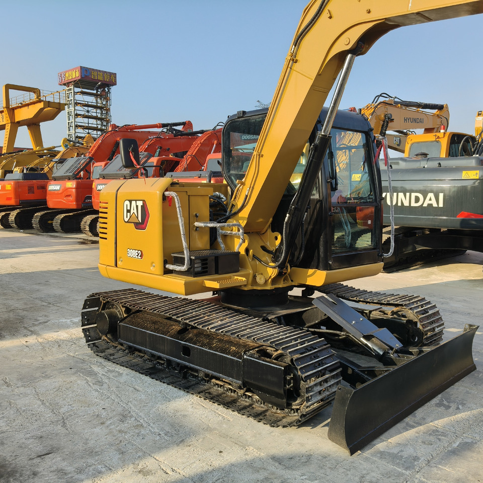 CAT CAT308E2 - 미니 굴삭기 : 사진 4 CAT CAT308E2 - 미니 굴삭기 : 사진 4